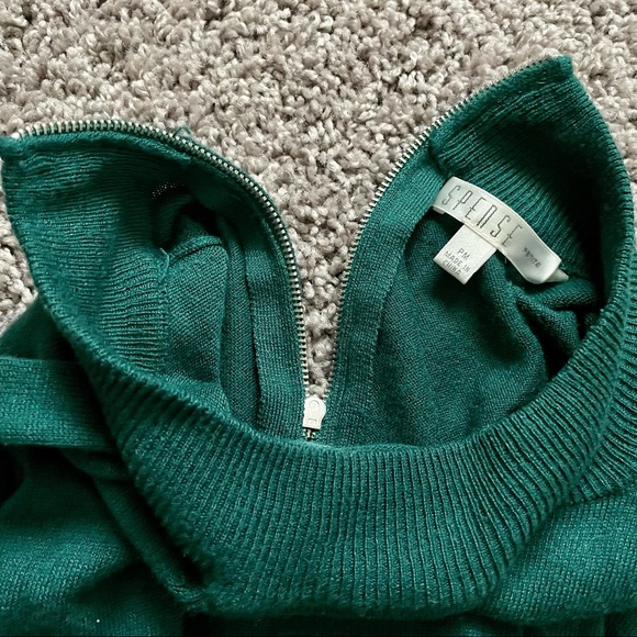 Vintage Green Mock-Neck Sweater - Picture 6 of 11